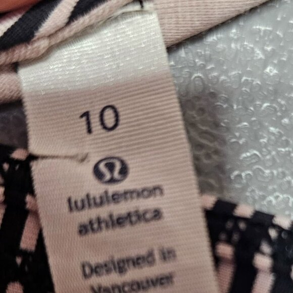 Lululemon Womens 10 Happy Strappy Tank Mini Pop Stripe Black Mink Berry - Picture 5 of 10